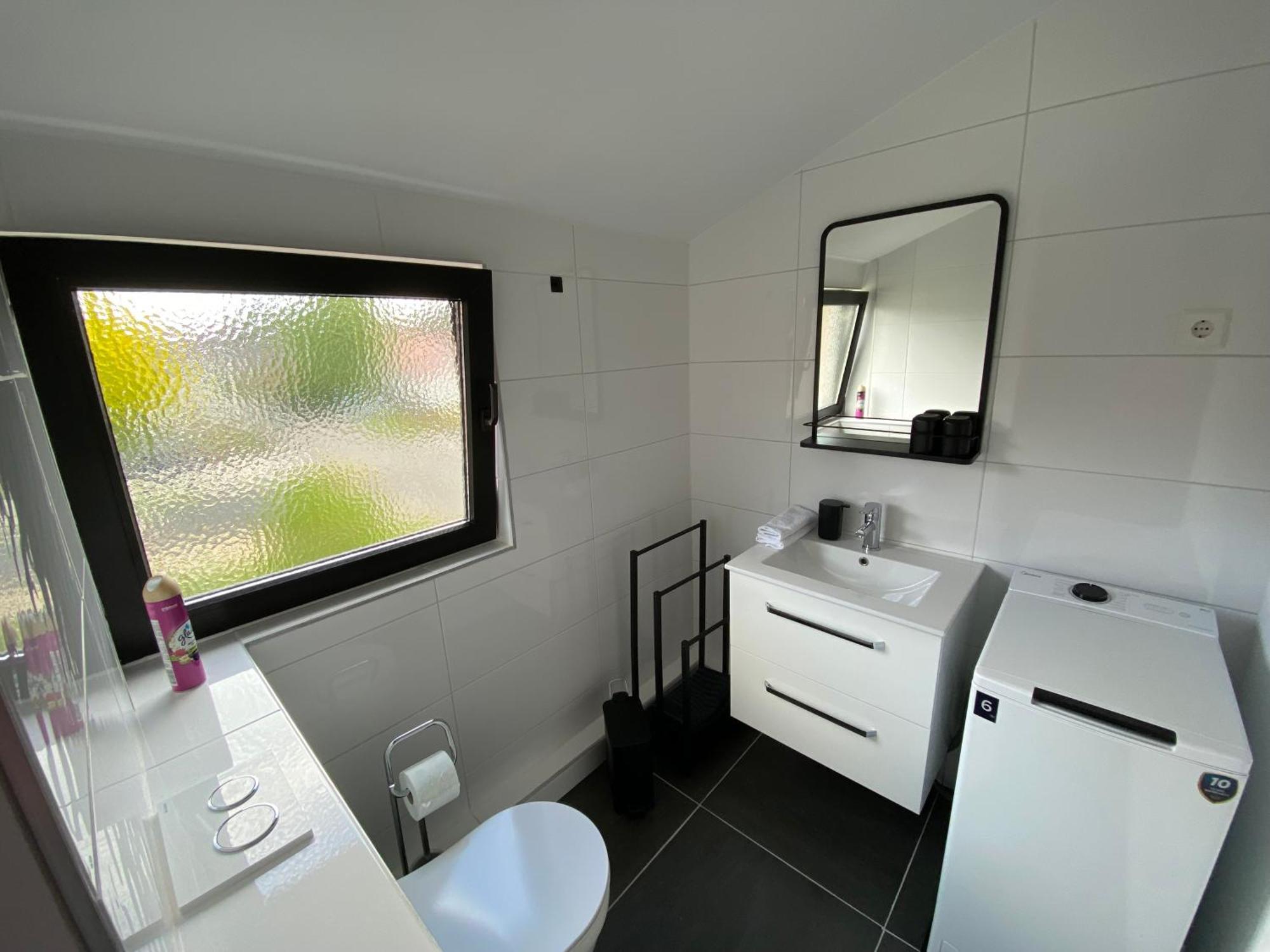 Zentrales Modernes Apartment, Naehe Zoo Und Stadion Dortmund Exterior foto